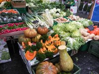 Nikon Coolpix 098  and the vegetable stands are overflowing